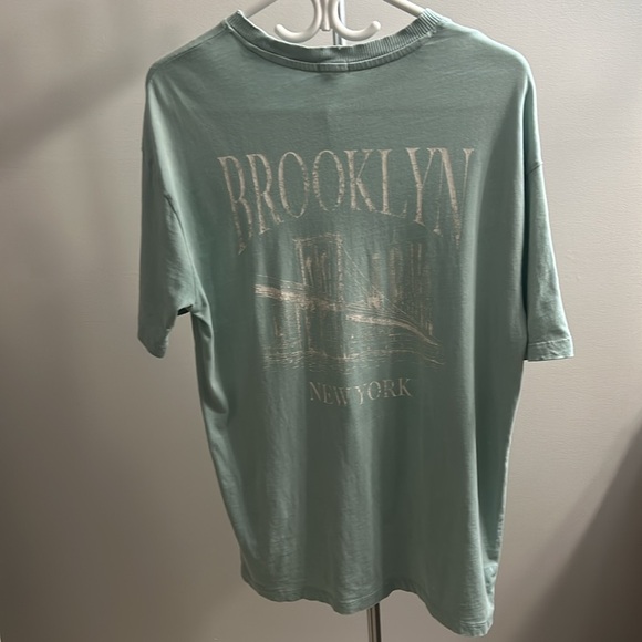 Garage light blue Brooklyn, New York - Picture 5 of 9